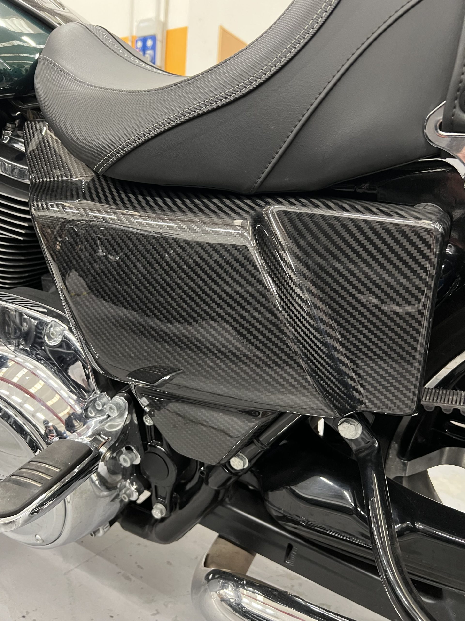 Art.LCA-SP3 - Premium Quality Carbon Fiber Side Covers For 2024 and Up Touring - Image 12