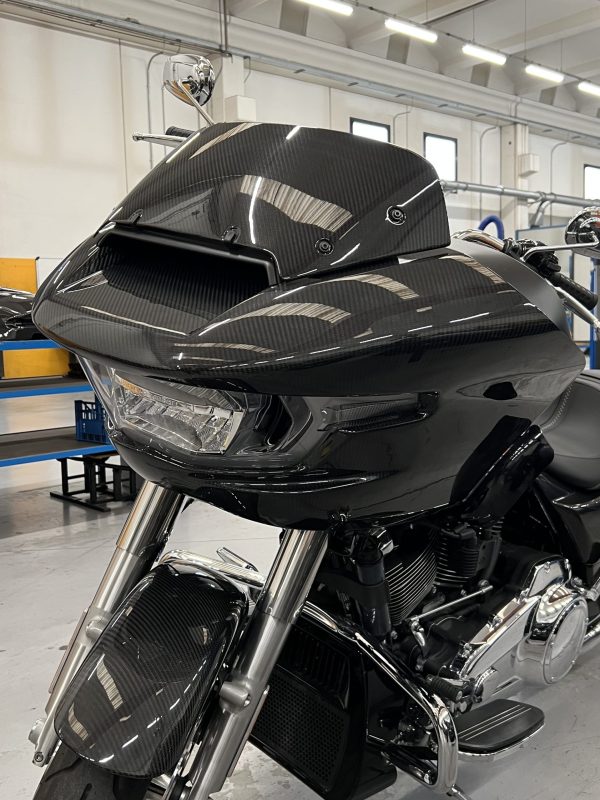 Art.Furioso - Premium Quality Carbon Fiber Outer Fairing for 2024 and Up Road Glide
