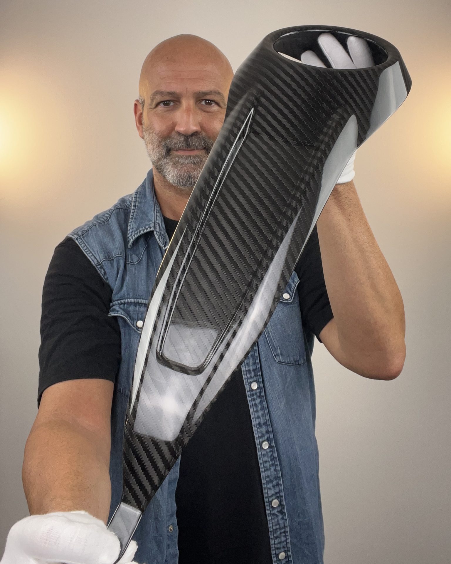 Art.Stelvio - Premium Quality Carbon Fiber Gas Tank Dash Cover For 2024 and Up Road Glide - Street Glide - Image 10