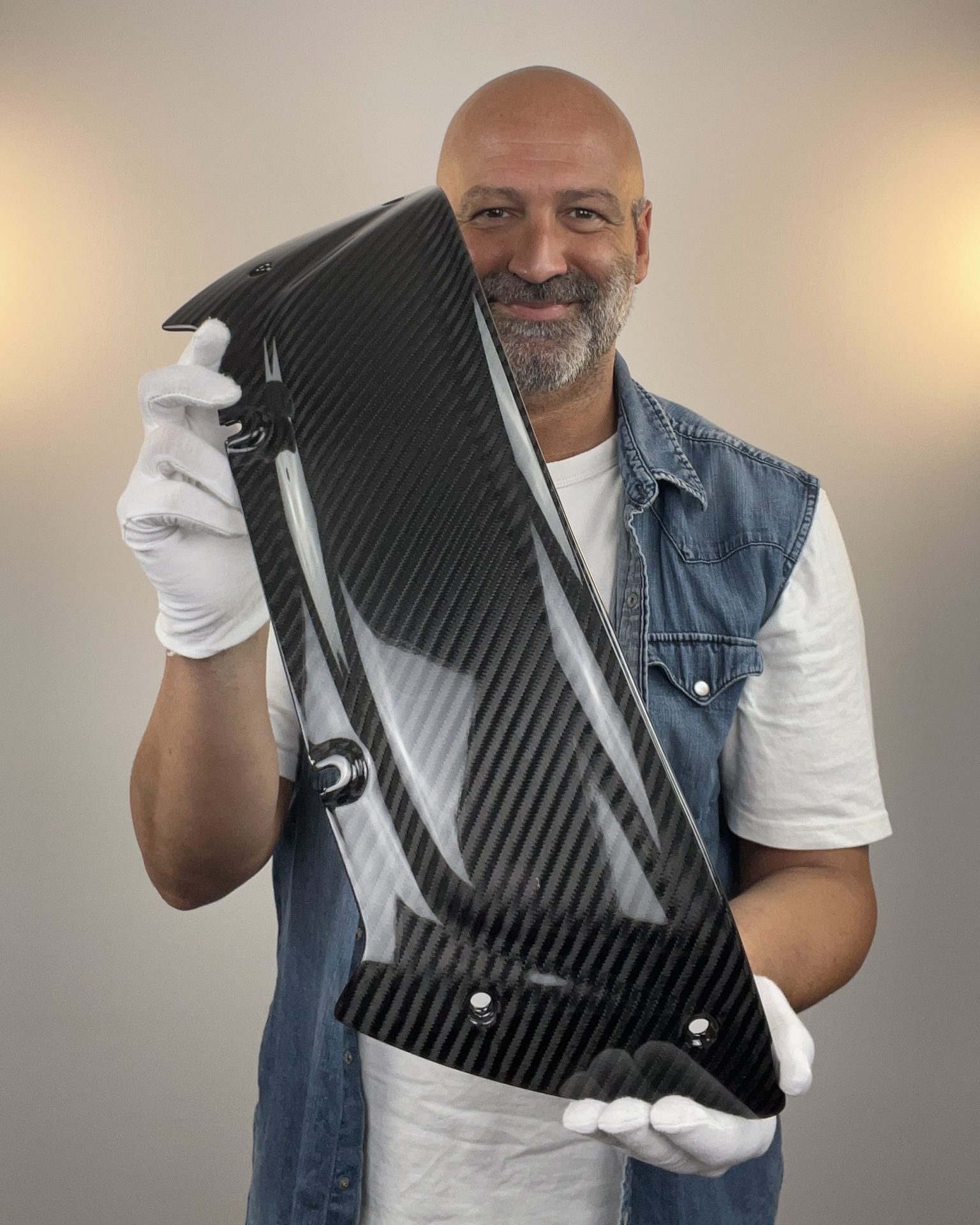 Art.Scorpione Nero CVO Style - Premium Quality Carbon Fiber Windshield for 2024 and Up Road Glide - Image 3