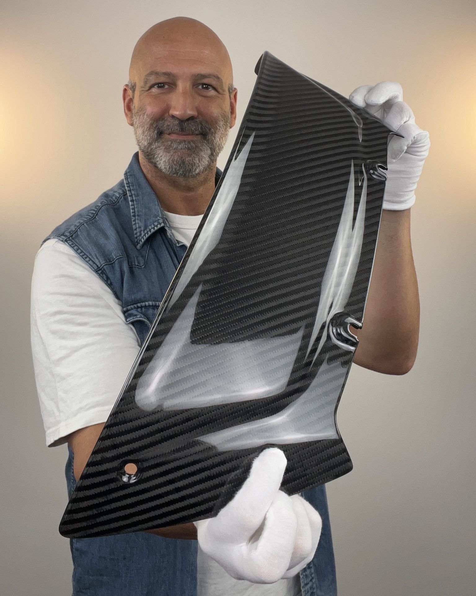 Art.Scorpione Nero CVO Style - Premium Quality Carbon Fiber Windshield for 2024 and Up Road Glide - Image 5