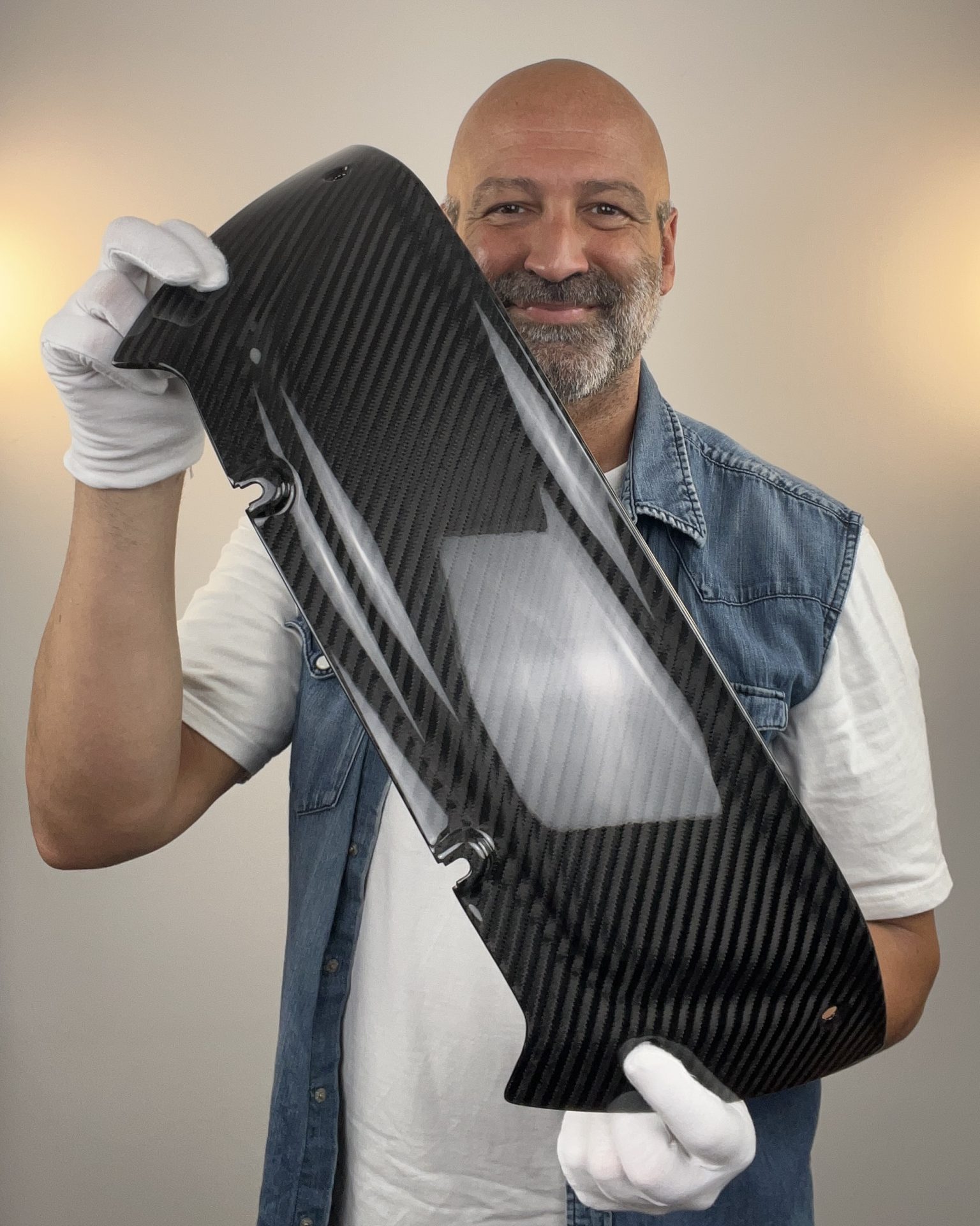 Art.Scorpione Nero CVO Style - Premium Quality Carbon Fiber Windshield for 2024 and Up Road Glide - Image 7