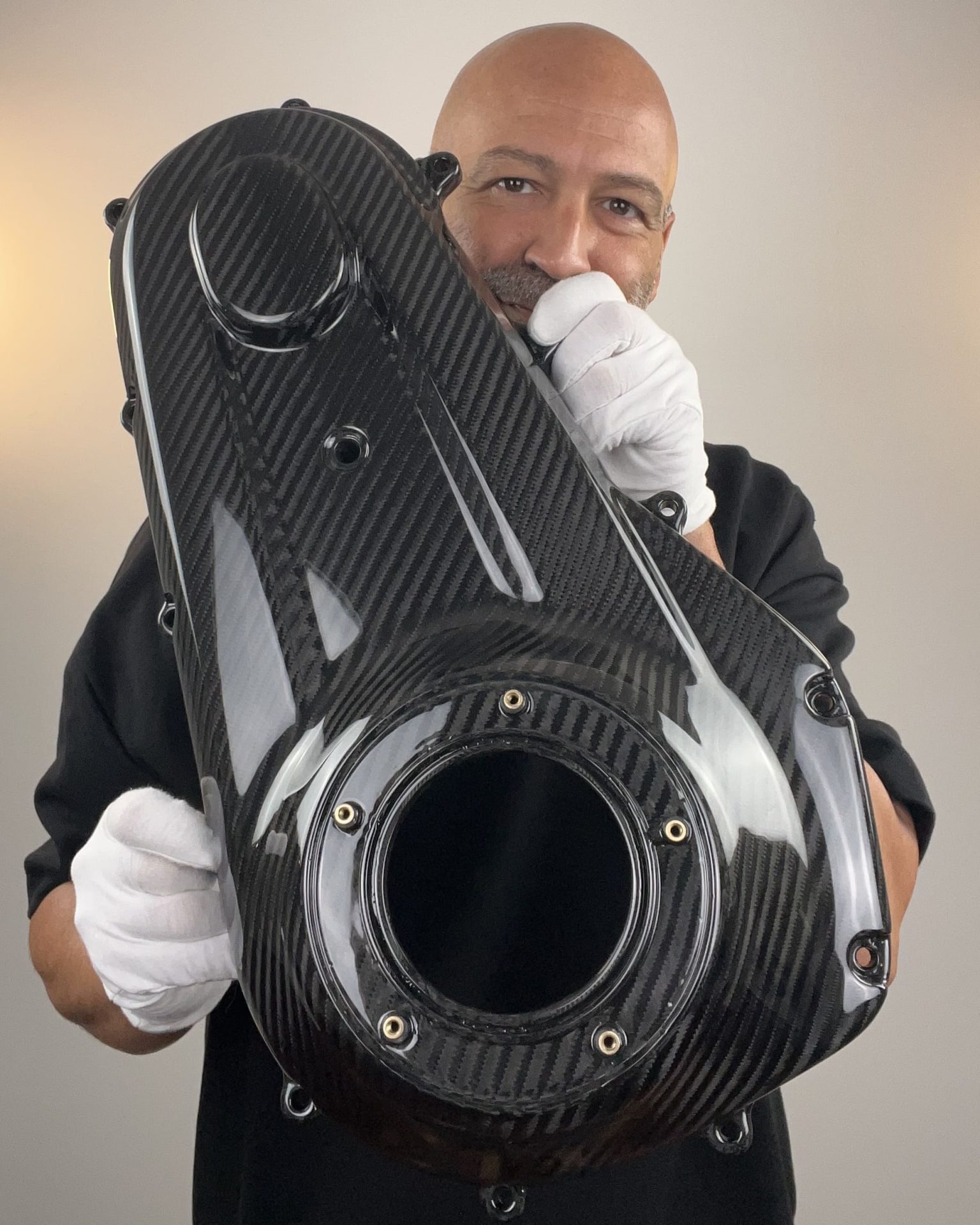 Art.Milwaukee 8.4 - Premium Quality Carbon Fiber M8 Softail Outer Primary Cover - Image 11